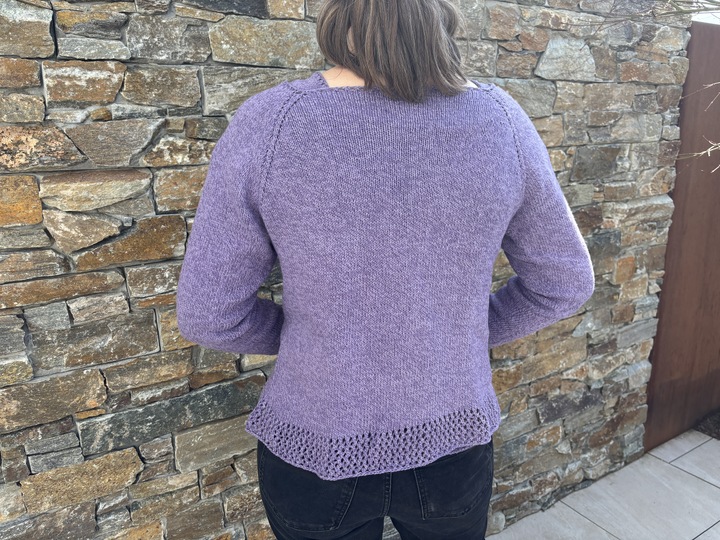 Twinset ‘Elin’ & ‘Elara’– A  Knitting Pattern