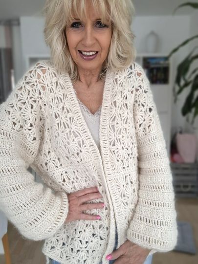 Marchy - Häkelanleitung für Jacke und Wendepulli im Patchworkstil