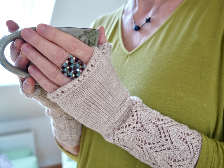 Handstulpen "Tulips", Strickanleitung, Größe S - L