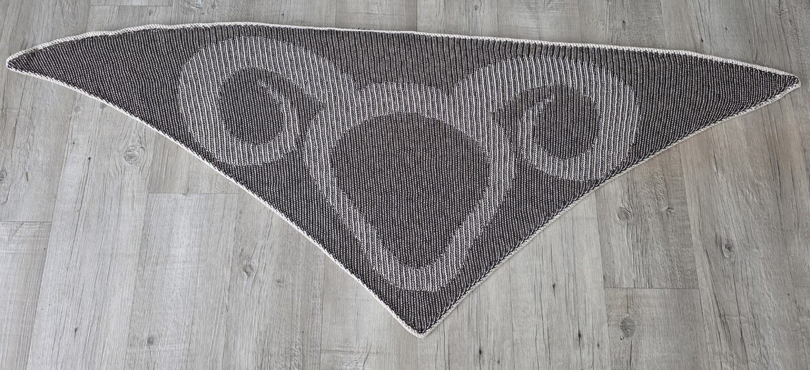 Aries, Shadow Knitting, Illusion Knitting, Motif Shawl