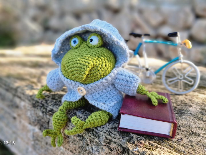 P19 Häkelanleitung Frosch mit Jacke, Amigurumi ,Schlüssel-,Taschenanhänger