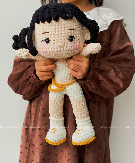 Black Hair Kpop Girl Amigurumi - Crochet Doll Pattern