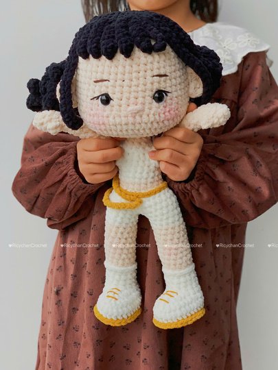 Black Hair Kpop Girl Amigurumi - Crochet Doll Pattern