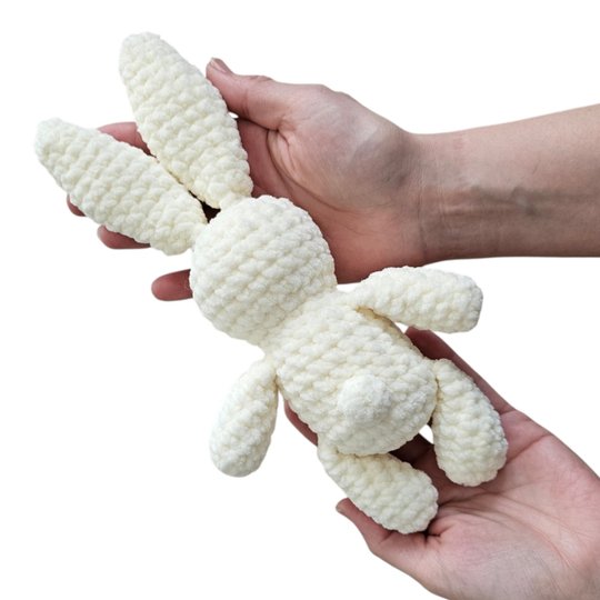 Den kleinen Hasen häkeln – ausführliche Amigurumi Häkelanleitung (PDF)