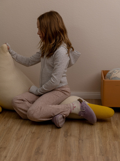 Girls flared pants sewing pattern - sizes 110-164 (low waist)