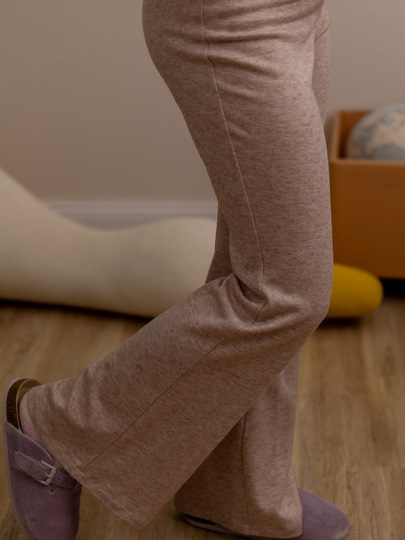 Girls flared pants sewing pattern - sizes 110-164 (low waist)