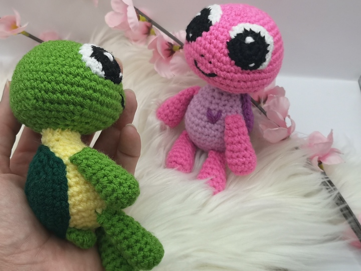 Turtle - easy Amigurumi crochet pattern by NiggyArts