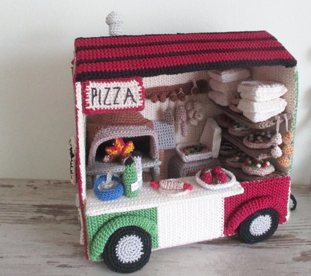 Pizza on wheels
