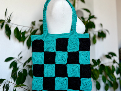 Aqua Shadow Bag | Crochet Pattern Checkered Shoulder Bag | Granny Square