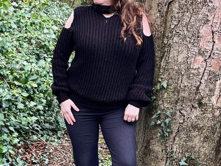 Crochet Pattern Sweater "Black Beauty"
