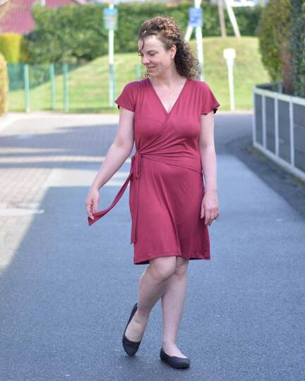 Schnittmuster Wickelkleid Rand und Band Gr. 32 - 62 Damen