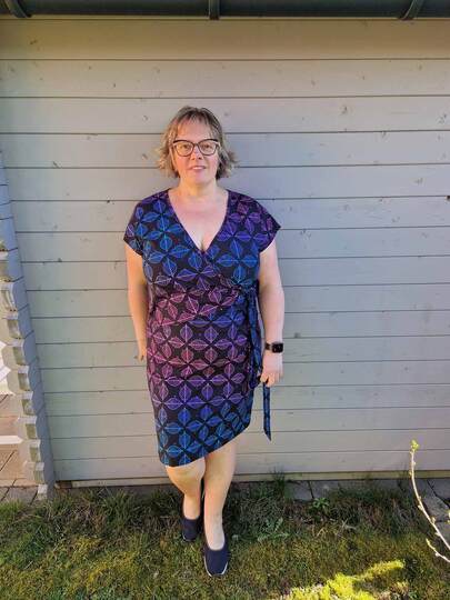 Schnittmuster Wickelkleid Rand und Band Gr. 32 - 62 Damen