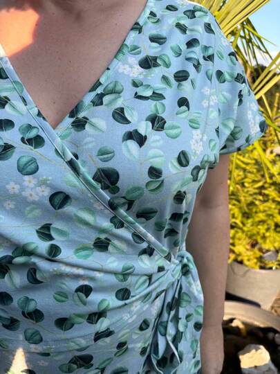 Schnittmuster Wickelkleid Rand und Band Gr. 32 - 62 Damen