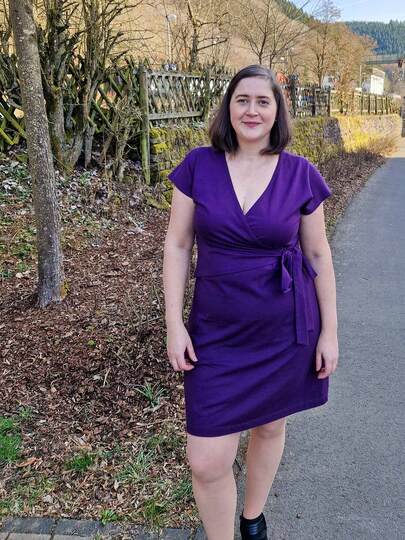 Schnittmuster Wickelkleid Rand und Band Gr. 32 - 62 Damen