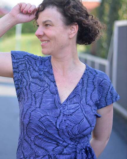 Schnittmuster Wickelkleid Rand und Band Gr. 32 - 62 Damen