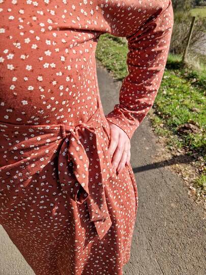 Schnittmuster Wickelkleid Rand und Band Gr. 32 - 62 Damen