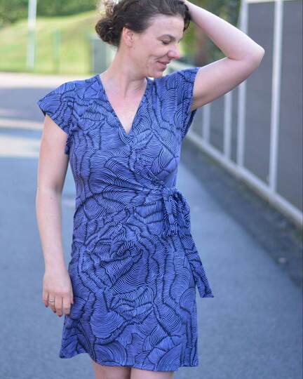 Schnittmuster Wickelkleid Rand und Band Gr. 32 - 62 Damen