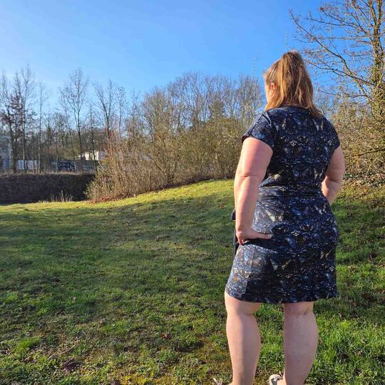 Schnittmuster Wickelkleid Rand und Band Gr. 32 - 62 Damen