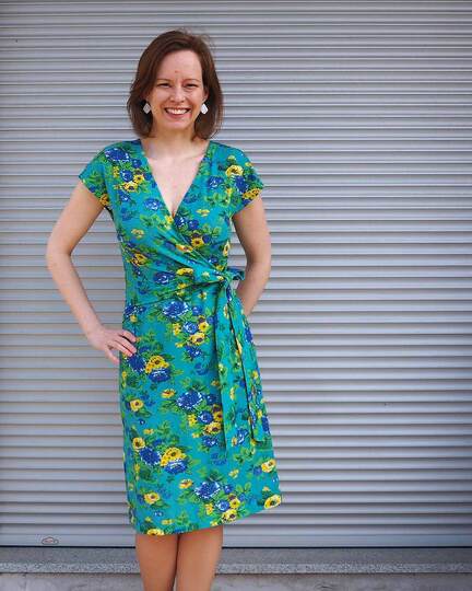 Schnittmuster Wickelkleid Rand und Band Gr. 32 - 62 Damen