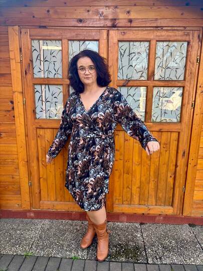 Schnittmuster Wickelkleid Rand und Band Gr. 32 - 62 Damen