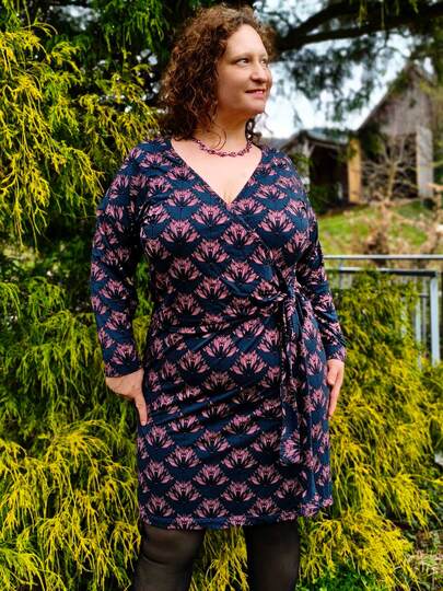 Schnittmuster Wickelkleid Rand und Band Gr. 32 - 62 Damen