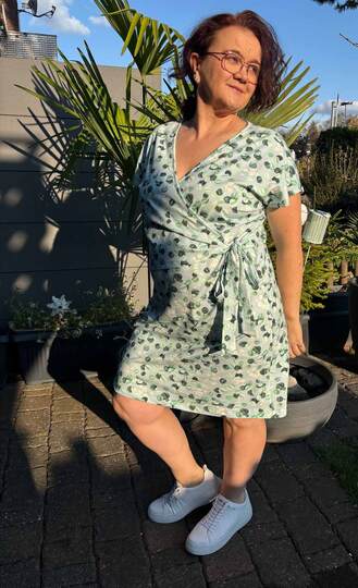 Schnittmuster Wickelkleid Rand und Band Gr. 32 - 62 Damen