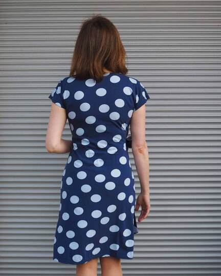 Schnittmuster Wickelkleid Rand und Band Gr. 32 - 62 Damen