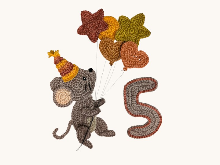 Crochet Animal Number 5 mouse