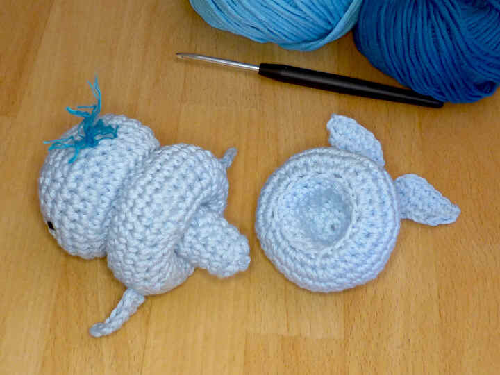 Häkelanleitung Steckspiel Wal, Motorikspielzeug für Kleinkinder