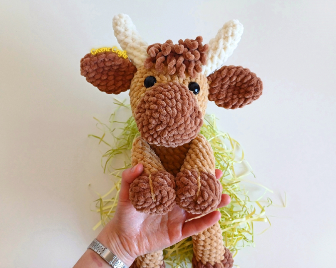 Cinnamon, the Highland Cow - Low Sew Cow Toy Crochet Pattern