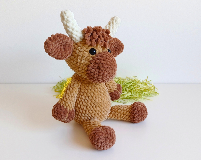 Cinnamon, the Highland Cow - Low Sew Cow Toy Crochet Pattern