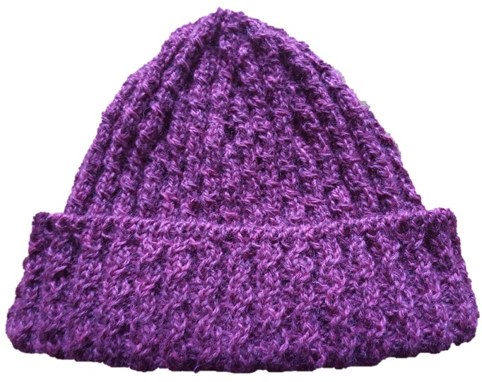 Einfache Zopfmütze von oben gestrickt