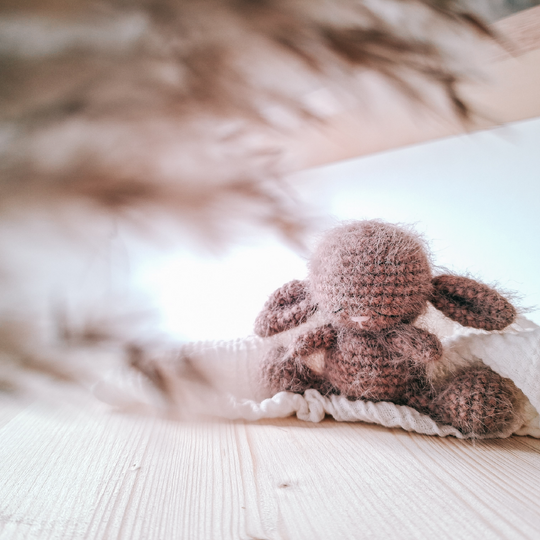 Häkelanleitung für einen kleinen Amigurumi - Hasen