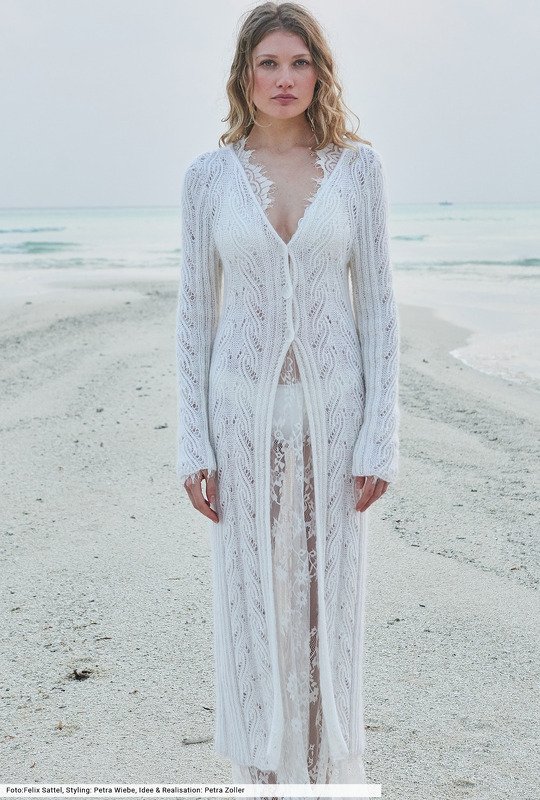 Mantel mit Ajourmusterstreifen - Bild 4