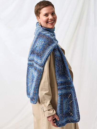 SCHAL GILLA … AUS 6 GRANNYS GEÄKELT