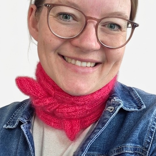 knitting pattern: Thea Scarf - Mini Scarf, Stola, Shawl, neck warmer