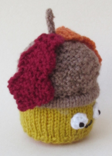 TeaCosyFolk's Acorn Chocolate Orange Cosy Knitting Pattern