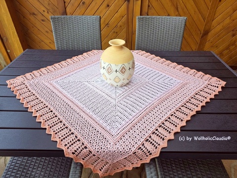 Häkelanleitung - Mitteldecke/ Tischdecke "Lufthauch"