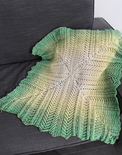 Crochet pattern Seelenruhe Shrug or baby blanket