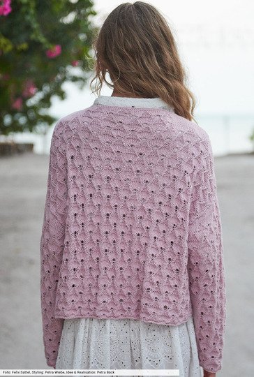 Lochstrukturmuster-Pulli