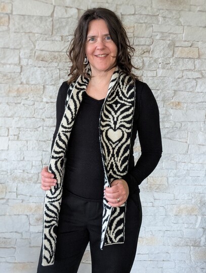 Skinny scarf "Zebra Style" - double knitting pattern