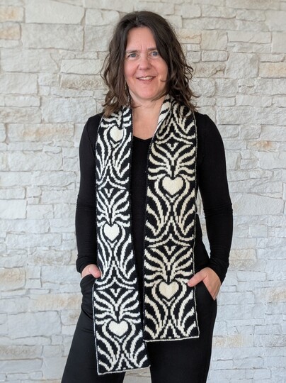 Skinny scarf "Zebra Style" - double knitting pattern
