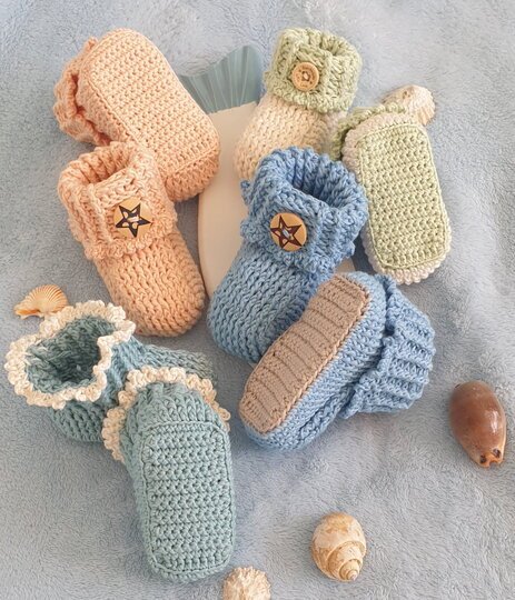 Häkelanleitung für Babyschuhe Lilly - kuschelige Relief-Puschen