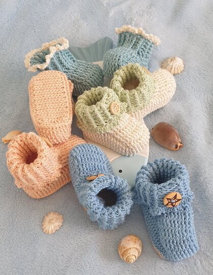 Häkelanleitung für Babyschuhe Lilly - kuschelige Relief-Puschen