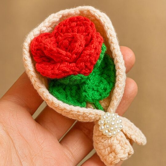 Mini Rose Bouquet Crochet Pattern PDF – Floral Gift Wrap Design Tutorial