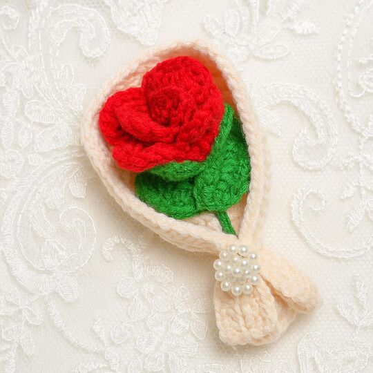 Mini Rose Bouquet Crochet Pattern PDF – Floral Gift Wrap Design Tutorial