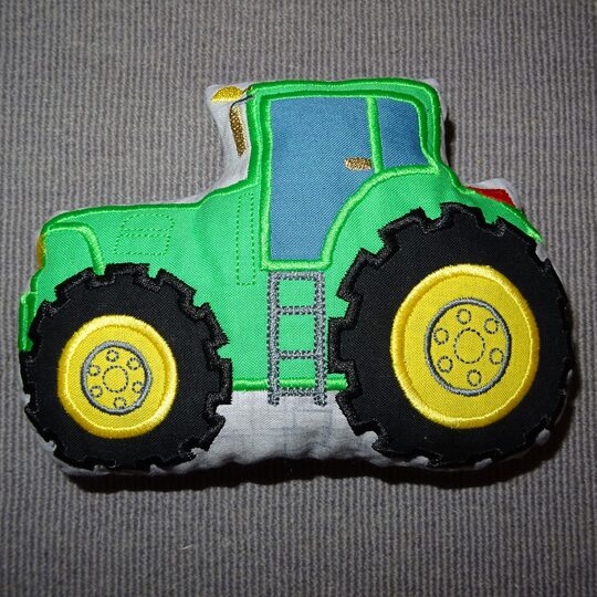 Stickdatei - Traktor Kissen ITH in 5 Größen