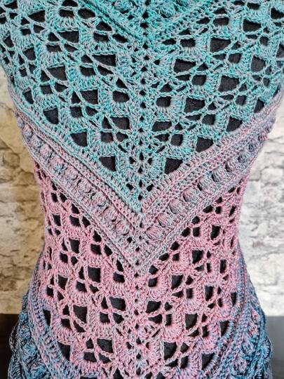 Crochet Pattern Triangular Scarf "Isaia"
