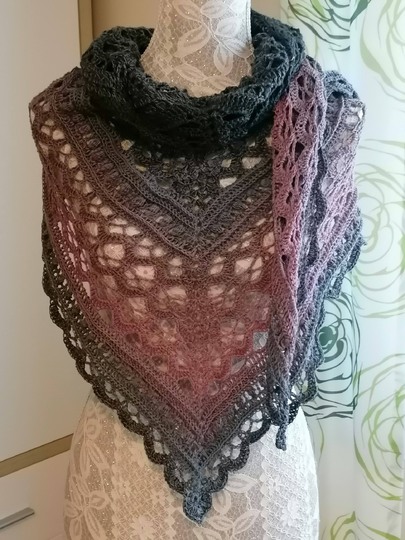 Crochet Pattern Triangular Scarf "Isaia"