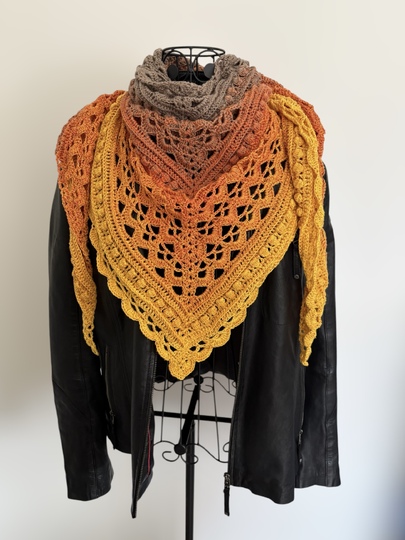 Crochet Pattern Triangular Scarf "Isaia"